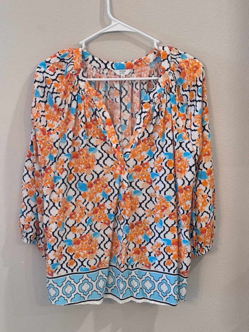 Crown & Ivy Women’s XL Orange,Blue and white Floral Geometric V neck Blouse